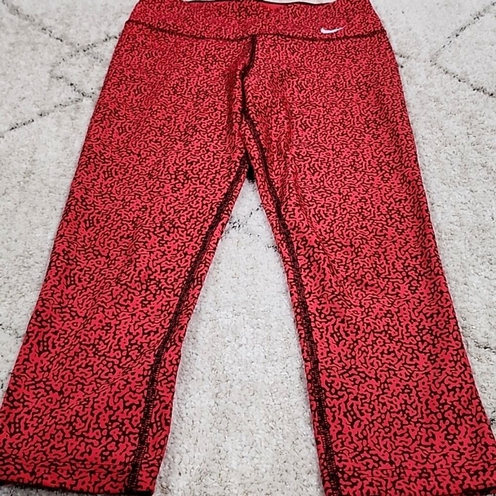 Nike Legend Pant Women XS Red Abstract Print Dri-FIT Athletic Workout Leggings